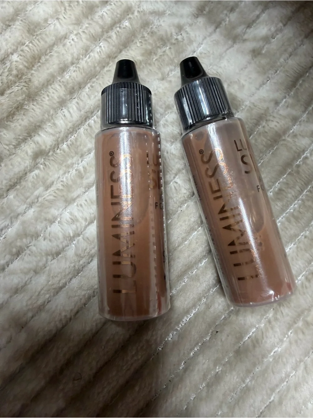 Luminess 4-in-1 Airbrush Foundation - Shade 120 Deep Tan (Pair)